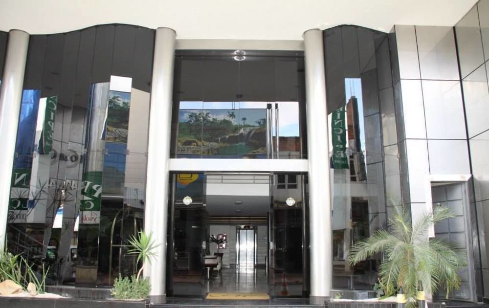 Hotel Monte Rey Montes Claros Exterior foto