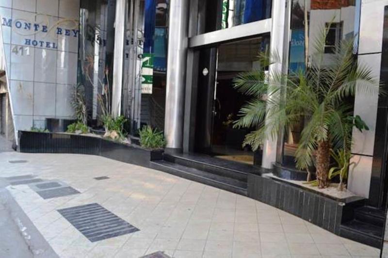 Hotel Monte Rey Montes Claros Exterior foto
